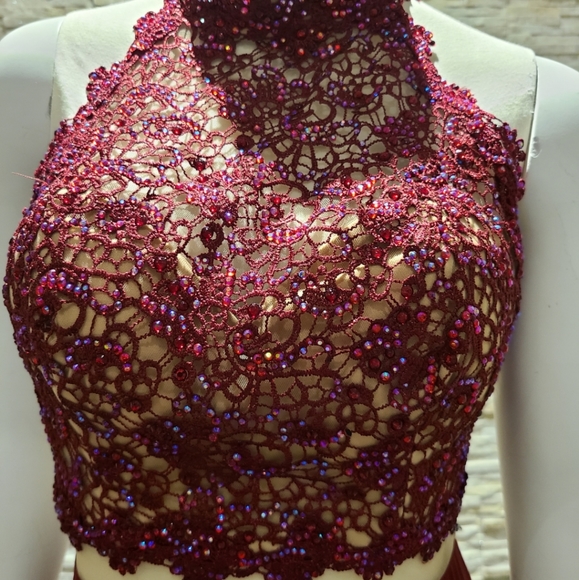 Alyce Paris Prom Wine Dress. - Picture 2 of 16